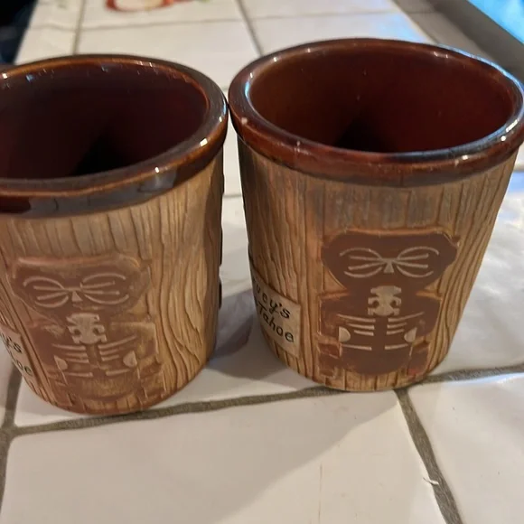 Tiki ceramic mugs vintage set of 4. Some small chips